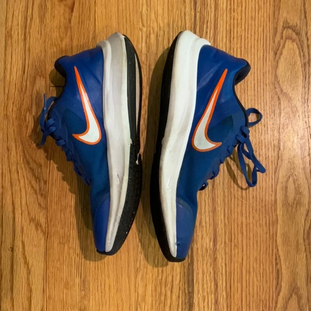 Nike - Shoes - Road Runner Sneakers - Boy’s Big Kids Size 5Y - Blue/White